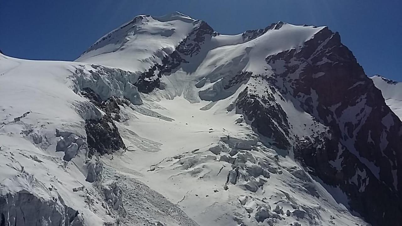 Hotel Le Petit Abri Champoluc Exterior foto